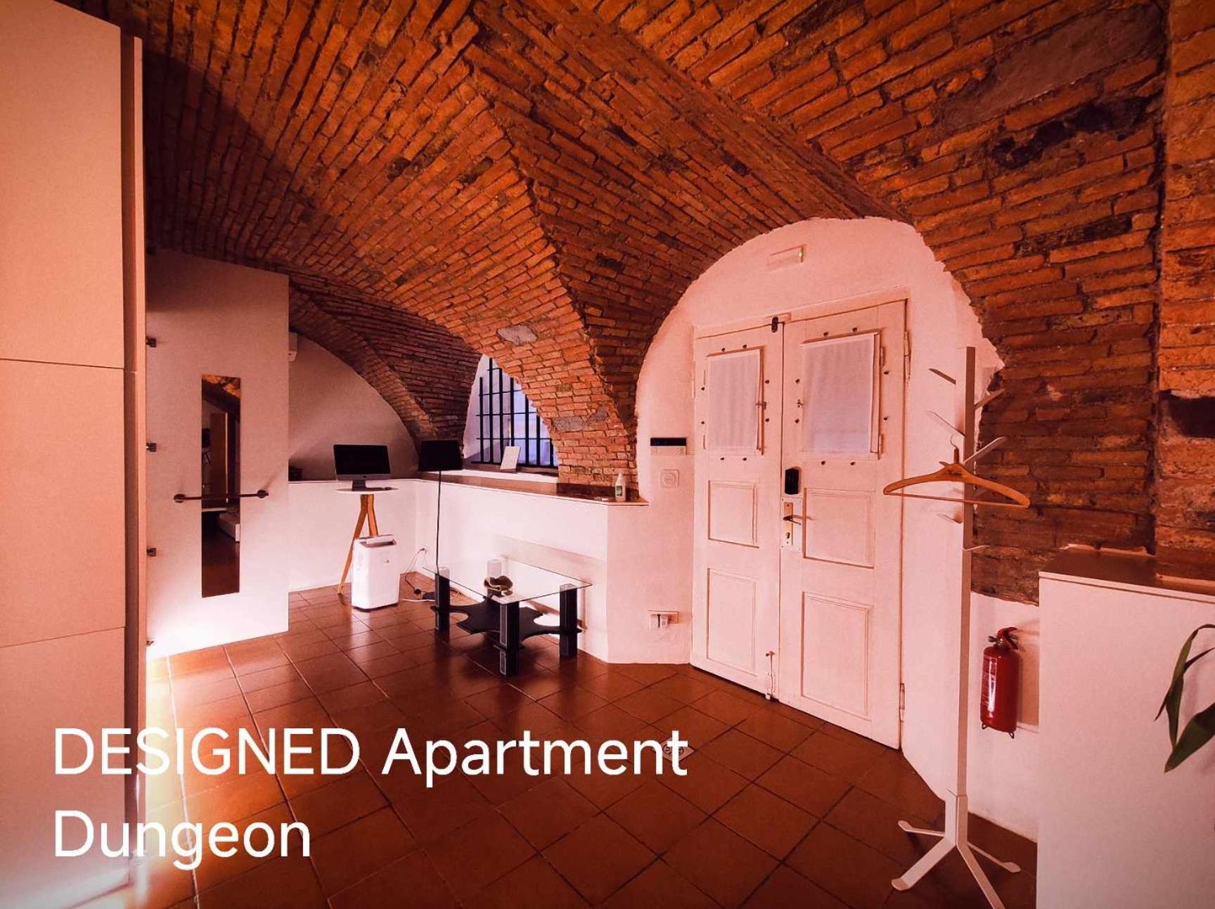 Dungeon Apartment Ljubljana Ngoại thất bức ảnh