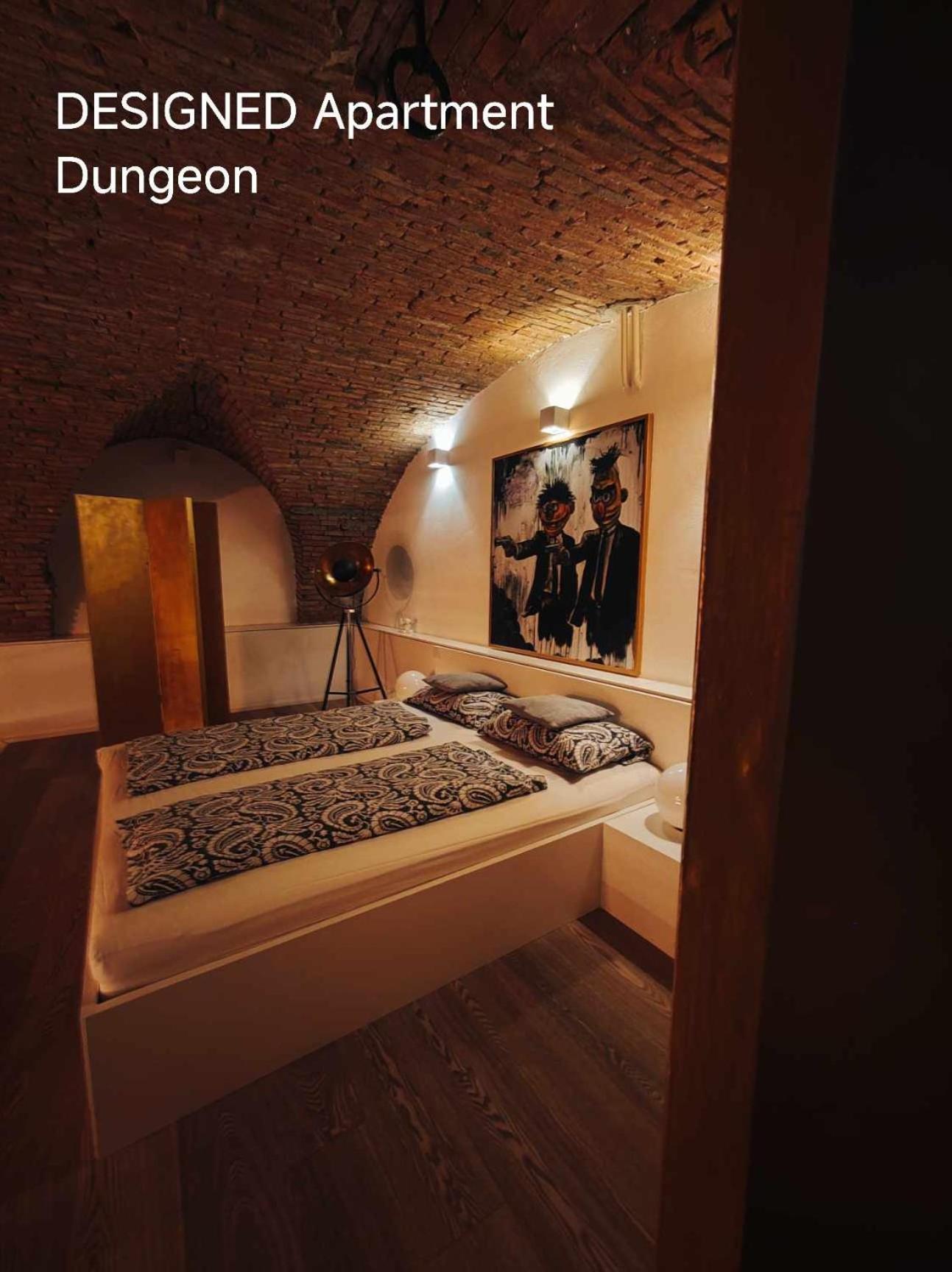 Dungeon Apartment Ljubljana Ngoại thất bức ảnh