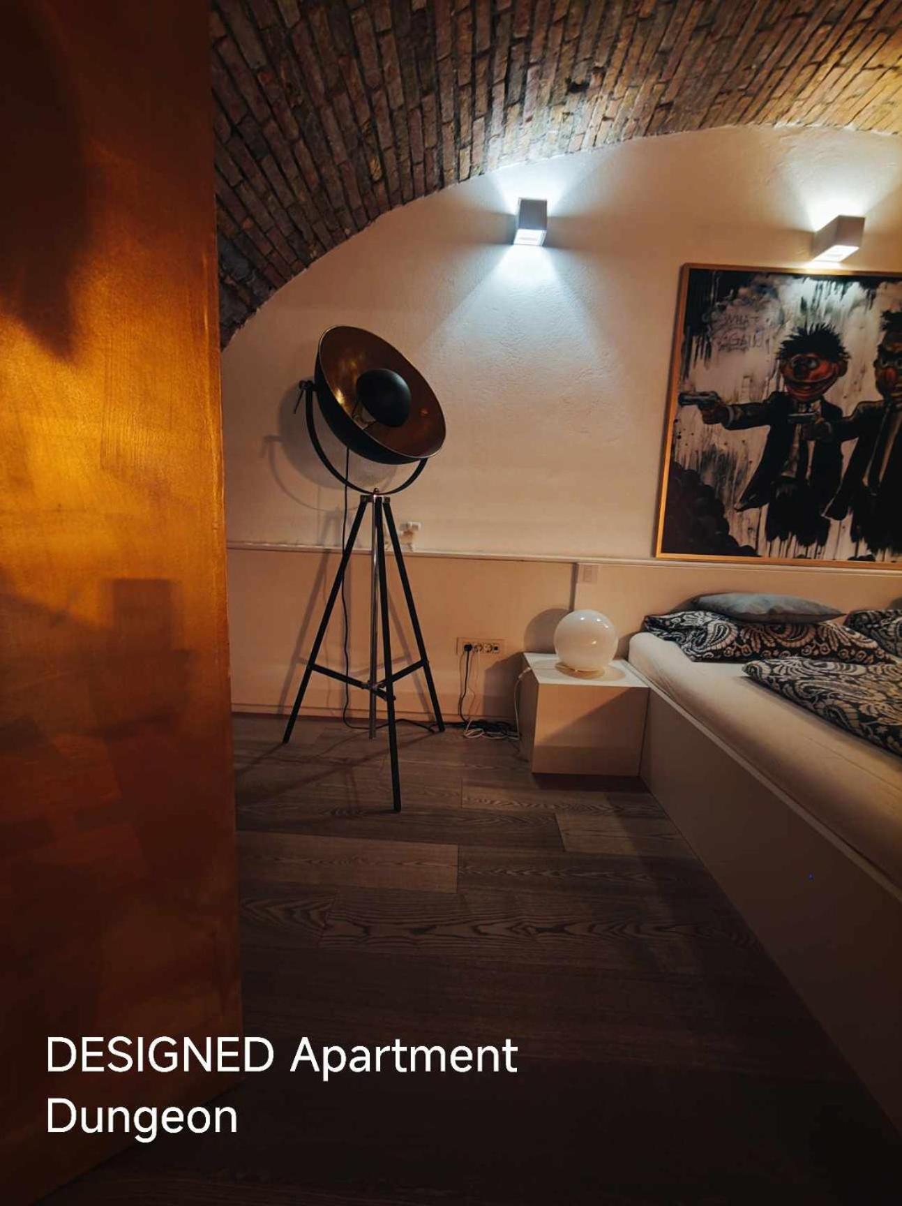 Dungeon Apartment Ljubljana Ngoại thất bức ảnh